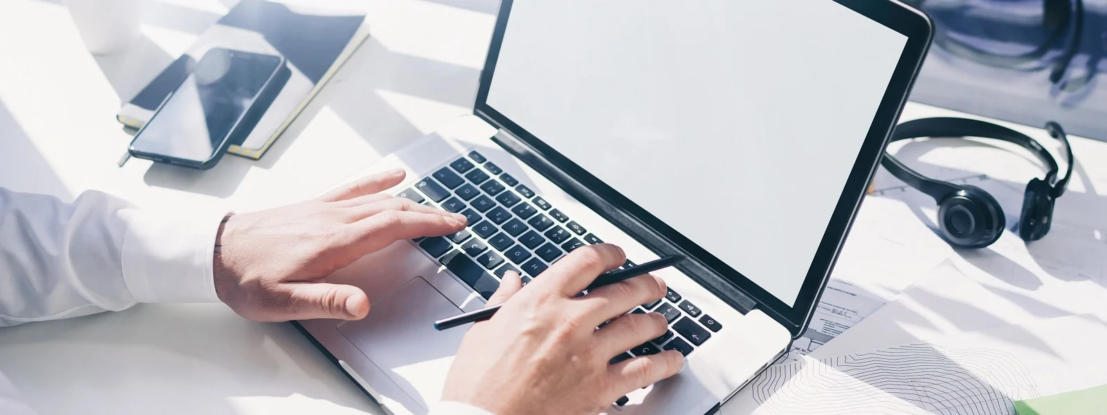 Przegrzewanie się laptopa z Windows 11: Przyczyny, skutki i metody chłodzenia