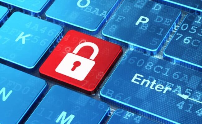 SELinux i AppArmor: Czy te tarcze są wystarczające do ochrony serwerów Linuxowych?