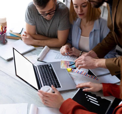 Agencja kreatywna – jak wybrać partnera do skutecznego brandingu?