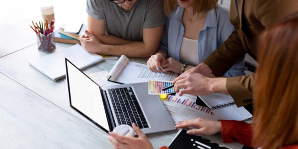 Agencja kreatywna – jak wybrać partnera do skutecznego brandingu?