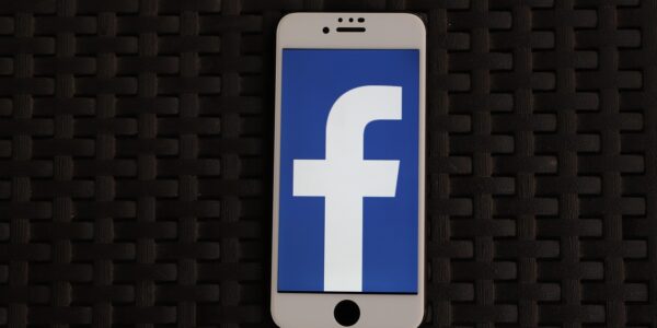 Jak zyskać więcej polubień postów na Facebooku?