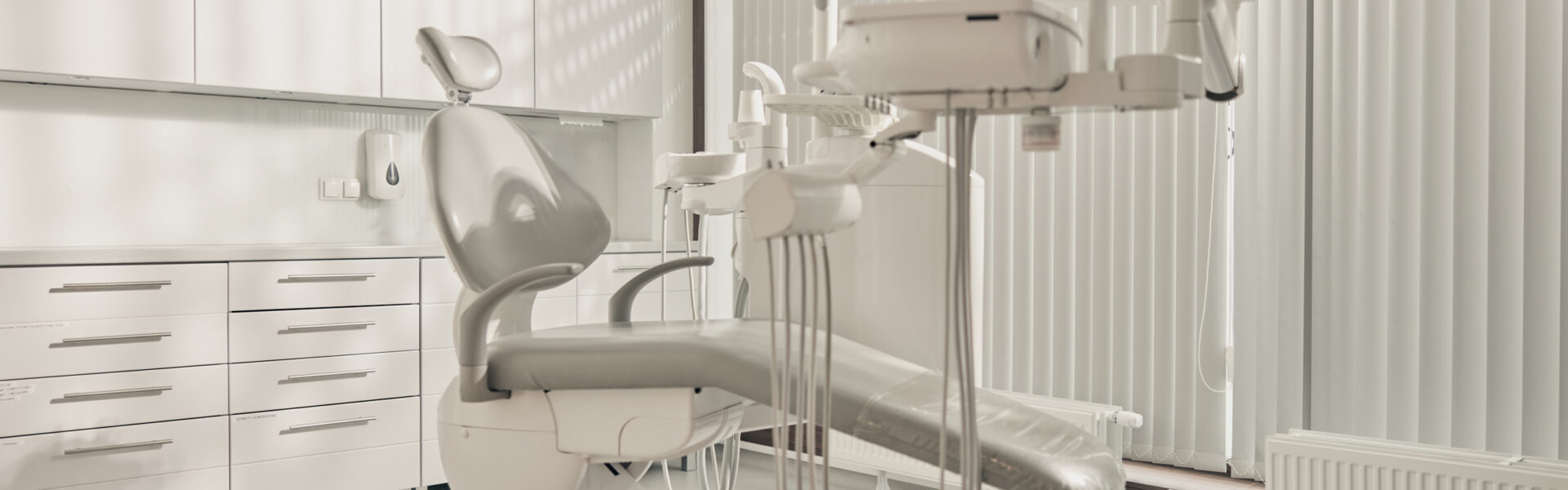 Invisalign Warszawa – Nowoczesna ortodoncja bez kompromisów