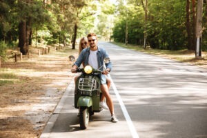 Dlaczego skuter elektryczny dla dorosłych to idealne rozwiązanie na codzienne dojazdy?