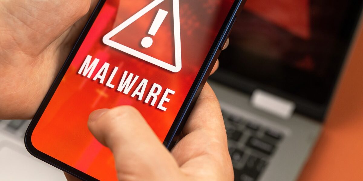 Android pod ostrzałem: Jak legalne aplikacje i spyware zagrażają bezpieczeństwu użytkowników na niespotykaną dotąd skalę
