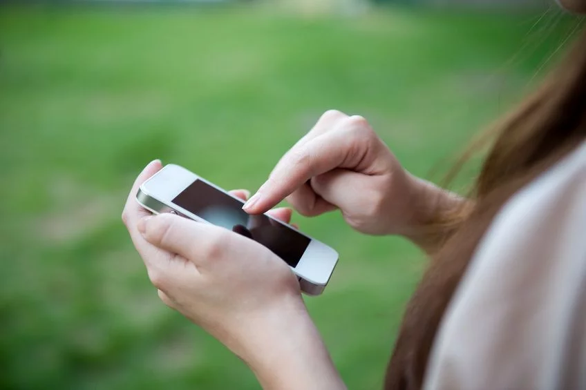 Brak zgodności aplikacji bankowej z Androidem – przyczyny i rozwiązania