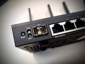 Firewall MikroTik – Zabezpieczenia krok po kroku