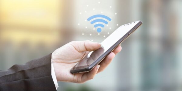 Jak bezpiecznie korzystać z publicznych sieci Wi-Fi na Androidzie?