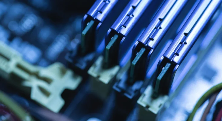 Jak zwolnić i zoptymalizować pamięć RAM w systemie Windows – praktyczny poradnik