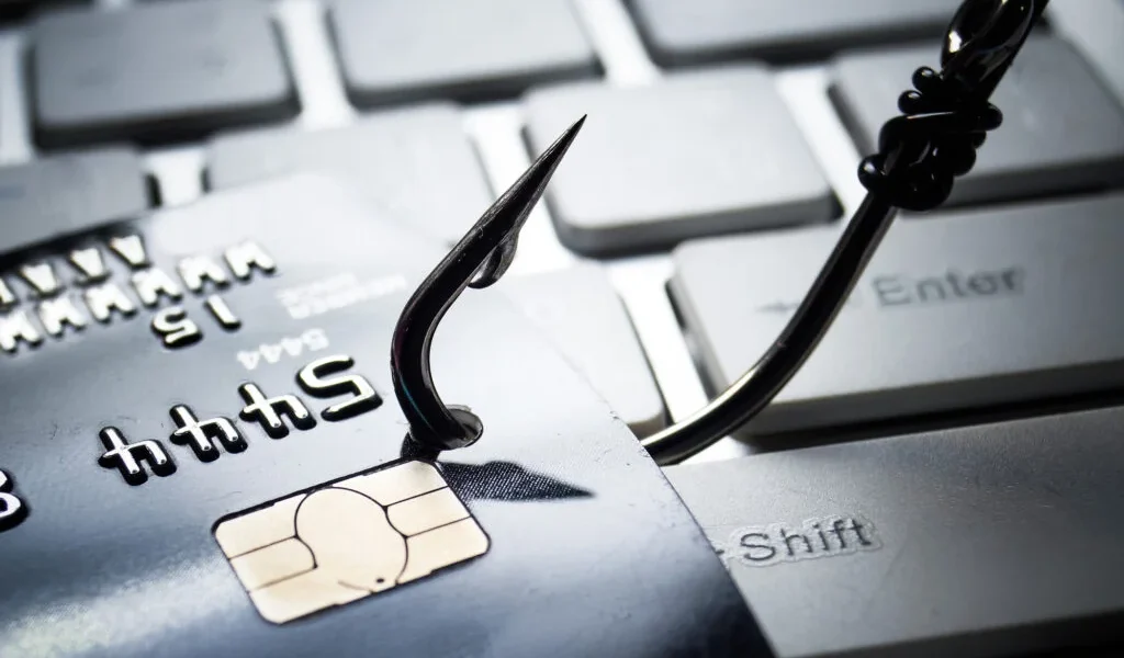 Metody phishingowe w 2025 roku — jak działają, przykłady i jak się chronić