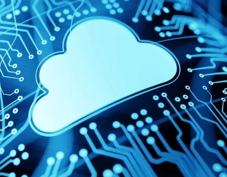 Od gruntownej modernizacji po efektywność – Budowanie elastycznych i bezpiecznych środowisk hybrydowej chmury