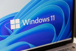 Windows 11 – Bezpieczeństwo systemu: Kompletny przewodnik dla użytkowników i administratorów