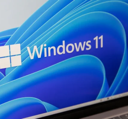 Windows 11 – Bezpieczeństwo systemu: Kompletny przewodnik dla użytkowników i administratorów