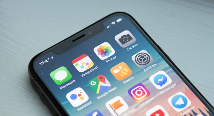 Złośliwe aplikacje podszywające się pod latarki i VPN-y