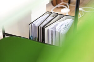 5 powodów, dla których warto zlecić przechowywanie dokumentów profesjonalnej firmie