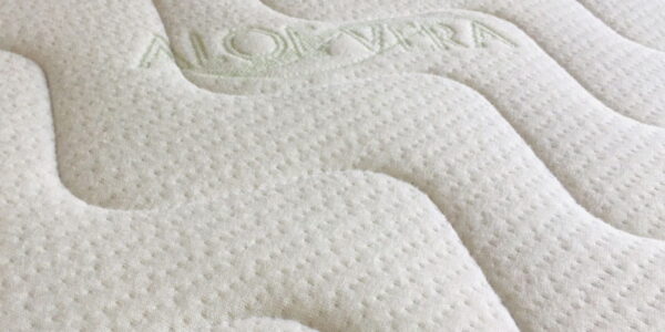 Jak wybrać idealny pokrowiec na materac? Poradnik zakupowy od polskiego producenta