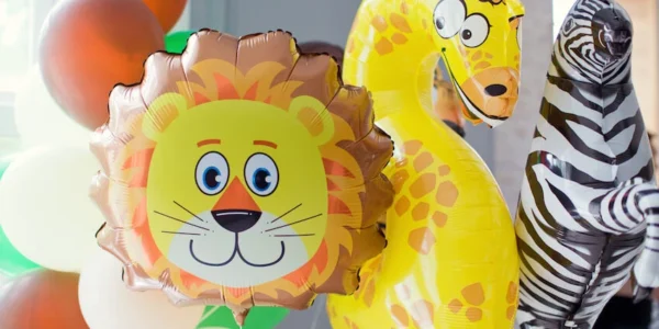 Zwierzyniec na imprezie: jak zorganizować dziecięce przyjęcie, używając obrazów zwierząt