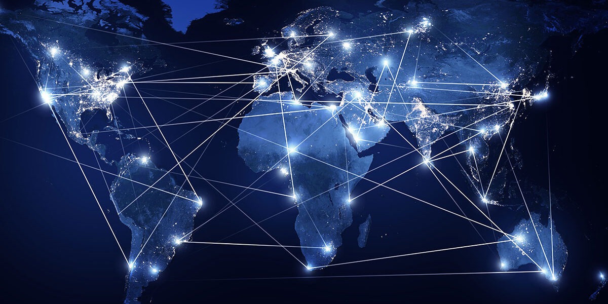 Ataki typu DNS Spoofing i DNS Poisoning – manipulacja ruchem sieciowym