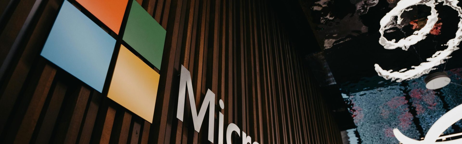 Integracja programów Word i Excel: wstawianie i łączenie danych w dynamicznych dokumentach