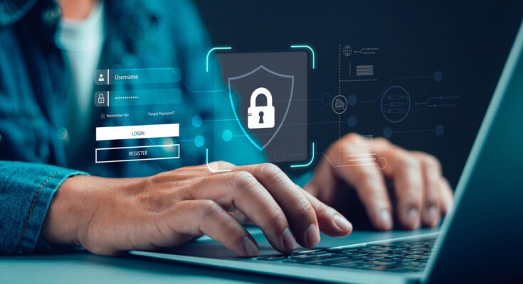 Typowe scenariusze oszustw na rynkach darknetowych – jak się chronić?