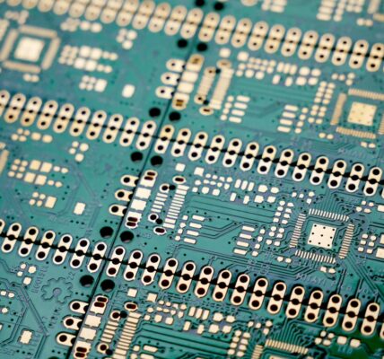 Laminaty w produkcji PCB - które wybrać i jakie mają zastosowanie?