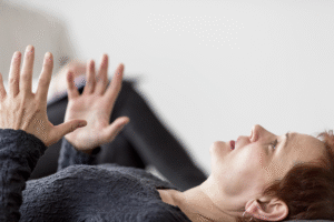 Regresja duchowa: sekrety odkrywania przeszłych wcieleń