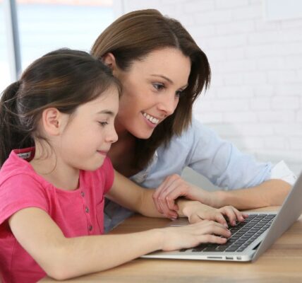 Android 15 – bezpieczeństwo dzieci i kontrola rodzicielska w 2025