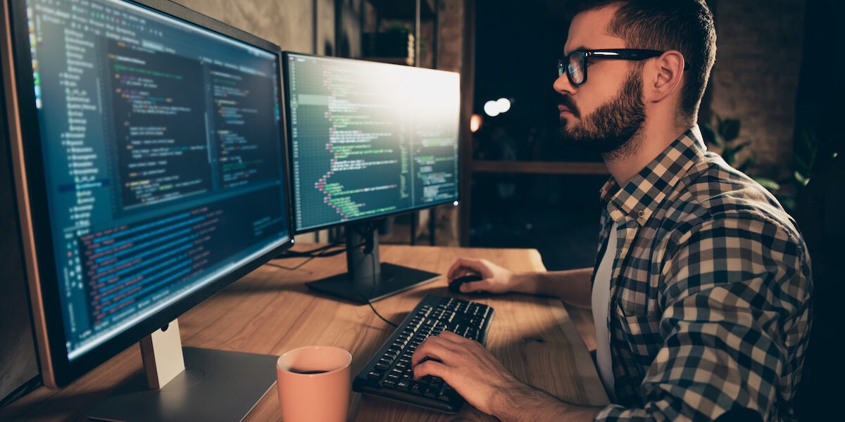 Bezpieczeństwo Androida i Windows 11 przy pracy zdalnej – kompletny poradnik