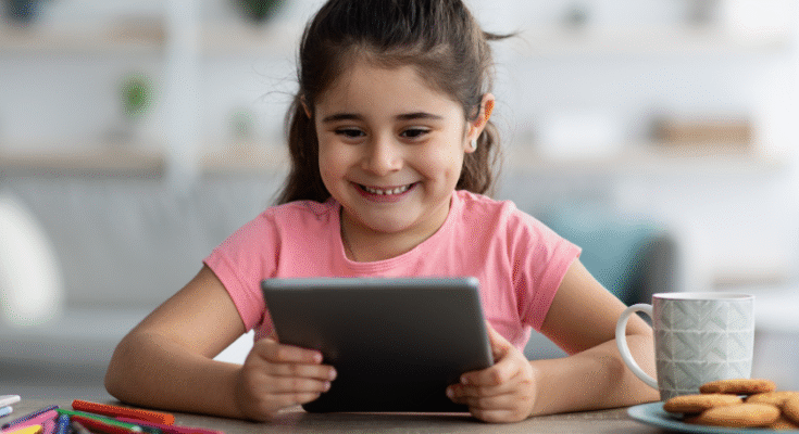 Bezpieczeństwo dzieci na smartfonach i tabletach – polecane aplikacje i ustawienia