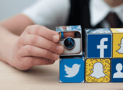 Bezpieczeństwo dzieci w social media i grach online – praktyczny poradnik