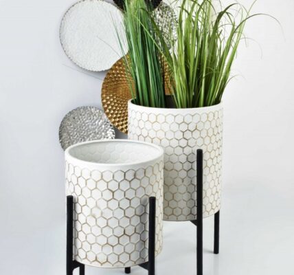 doniczka na nóżkach