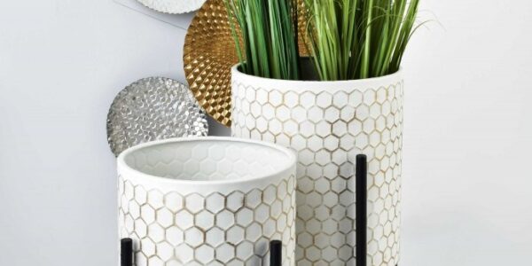 doniczka na nóżkach