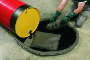 Sorbenty do oleju – skuteczna ochrona środowiska i miejsca pracy