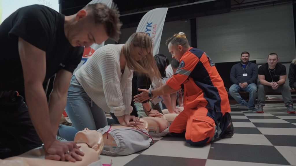 Kurs pierwszej pomocy Poznań - naucz się ratować życie!