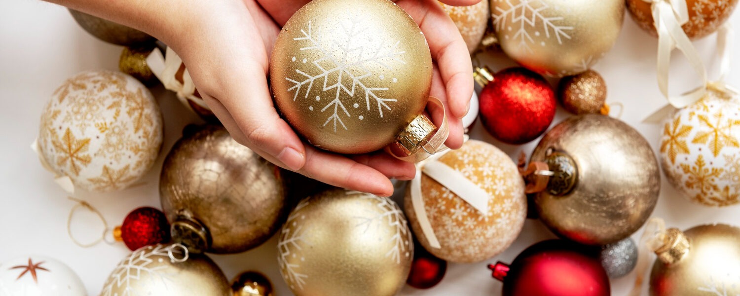 Bombki z logo firmy, które świecą jaśniej niż reklama w internecie