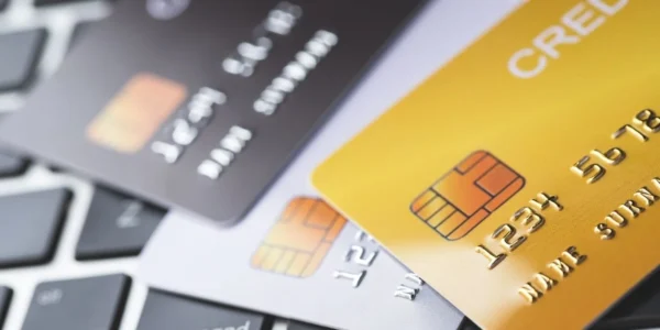 Dlaczego w 2025 r. coraz więcej osób wybiera płatności przedpłacone