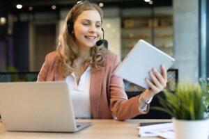 Oprogramowanie Call Center: Klucz do Efektywnej Obsługi Klienta w 2025 Roku