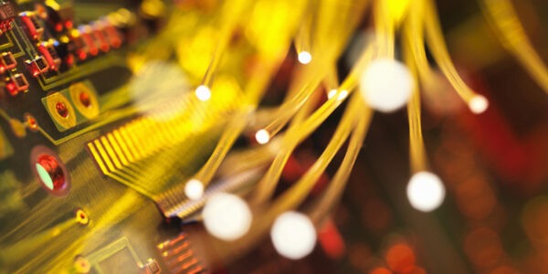 Sieci FTTX – czym się różnią FTTH, FTTB i FTTC?