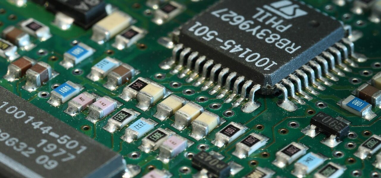 Projektowanie PCB to jedno z wielu możliwości jakie daje aktualnie technika