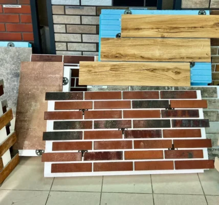 Thermopaneele mit Klinkerfliesen ™Royal Facade – moderne Fassadendämmung