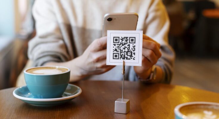 Jak wybrać i wdrożyć rozwiązanie kodu QR w mojej restauracji?