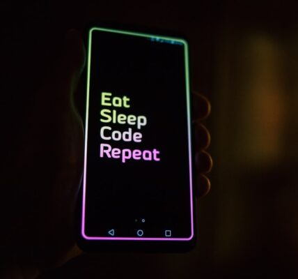 Headless CMS w praktyce: elastyczna architektura dla wymagających projektów