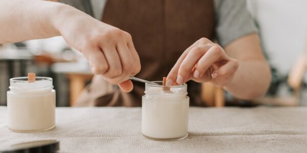 Świece sojowe – jak wybrać odpowiedni zapach na prezent?