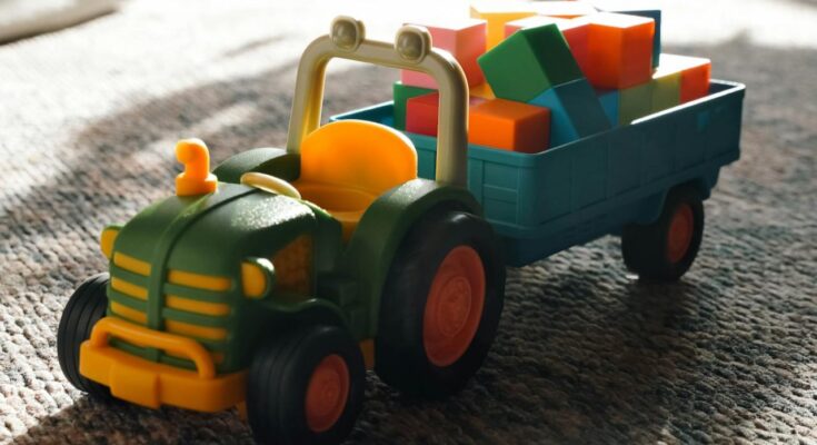 Jak wybrać zabawki sensoryczne dla maluszka?