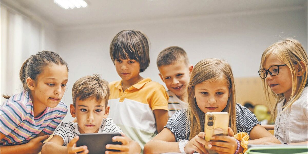 Jak chronić swoje dzieci w social mediach w 2026 roku?