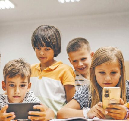 Jak chronić swoje dzieci w social mediach w 2026 roku?