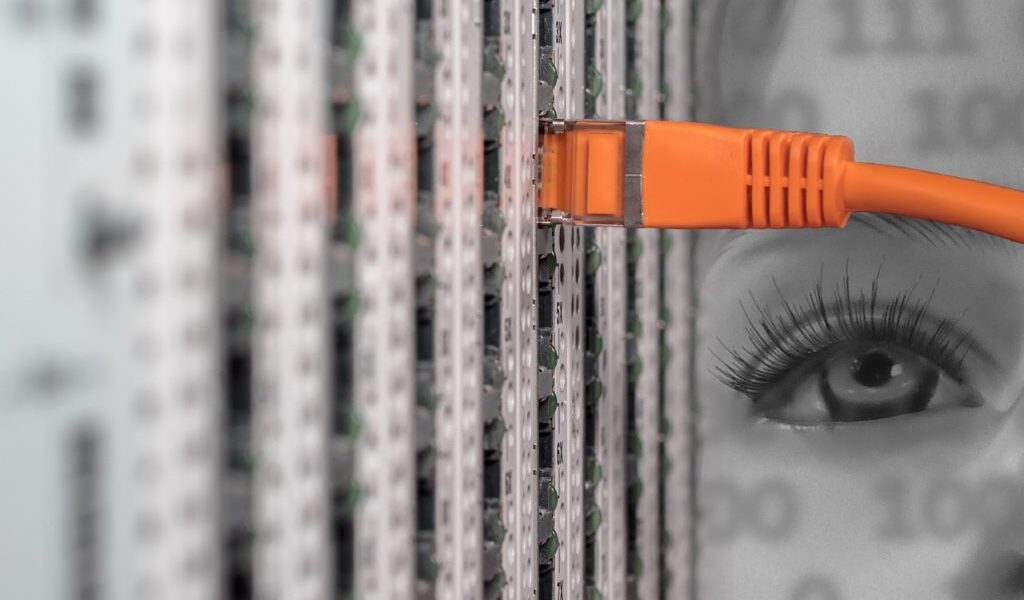 Linux jako router domowy i firewall – praktyczna konfiguracja krok po kroku