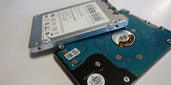 Najczęstsze problemy z dyskami SSD i HDD – diagnostyka i naprawa
