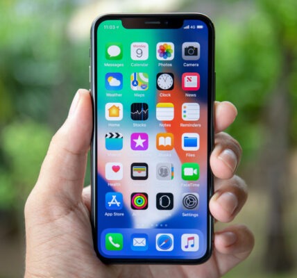 Hybrydowe szkło hartowane do iPhone - czym różni się od tradycyjnego szkła i folii?