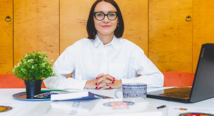 Jak wykorzystać DISC D3 do budowania efektywnej komunikacji w zespołach