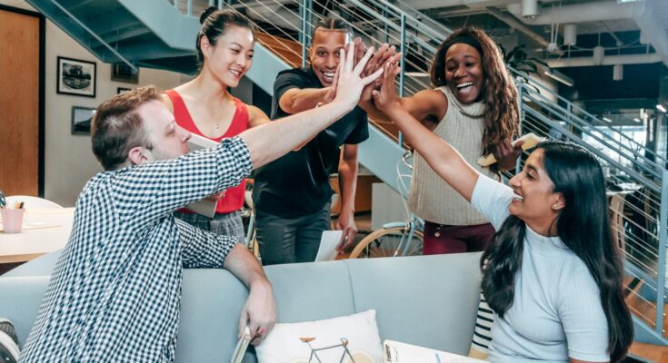 Agencja performance marketingu – jak wybrać partnera, który realnie dowozi sprzedaż i leady?